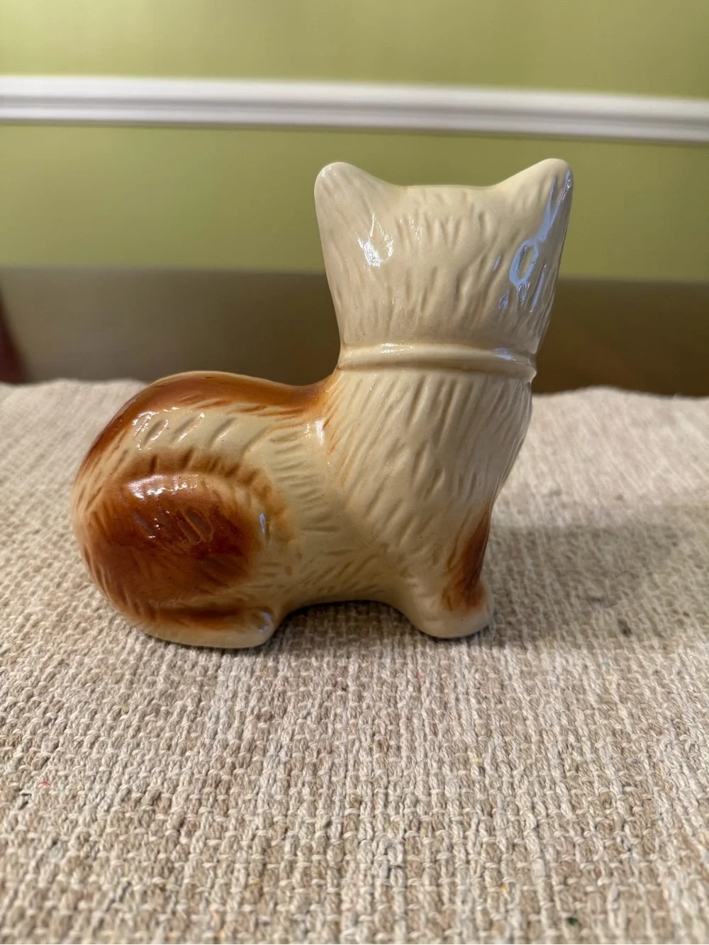 Vintage Ceramic Cat Figurine